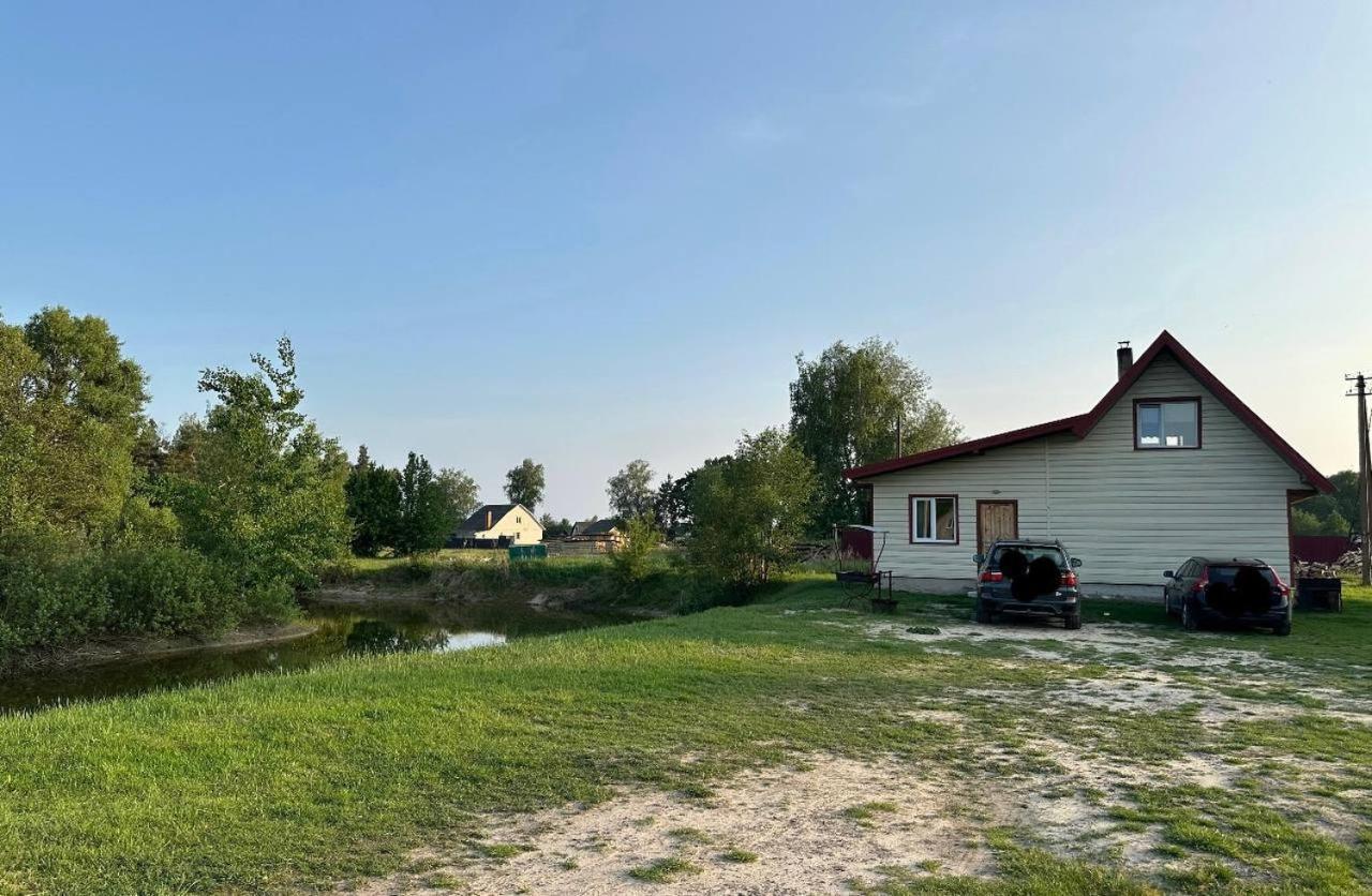 Villa Лукі Switjas Exterior foto